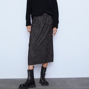 Zara: Polka Dot Midi Skirt, S